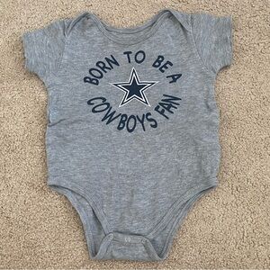 Born To Be a Dallas Cowboys Fan Gray One Piece 18 Months Official NFL Bodysuit